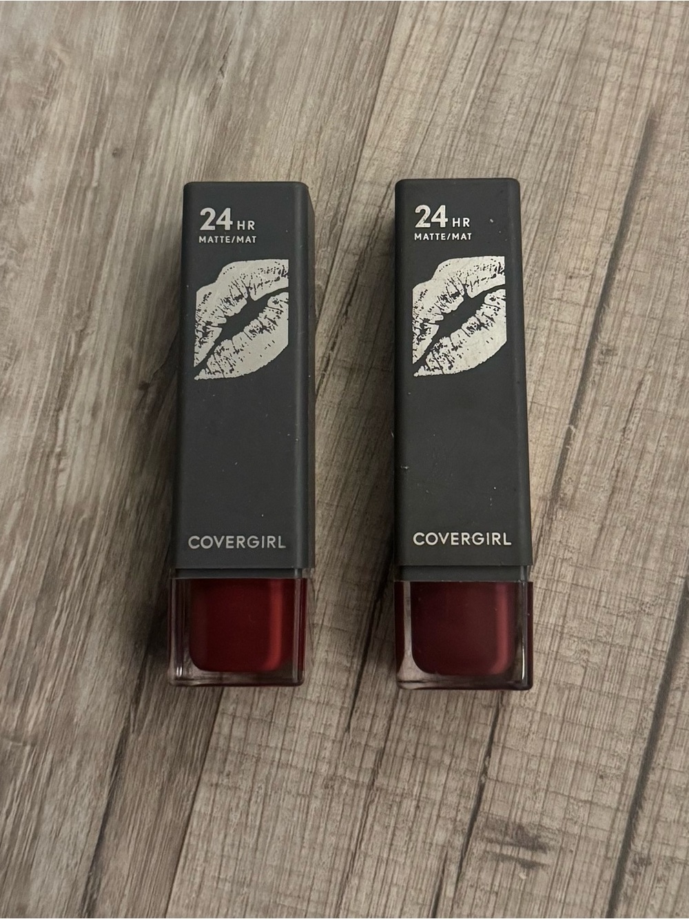 CoverGirl 24HR Matte Liquid Lipstick - 620 Risky Business & 690 Soloist